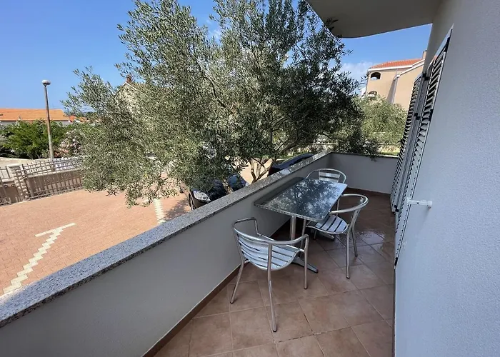 Basilea No. 2 Apartman Biograd na Moru